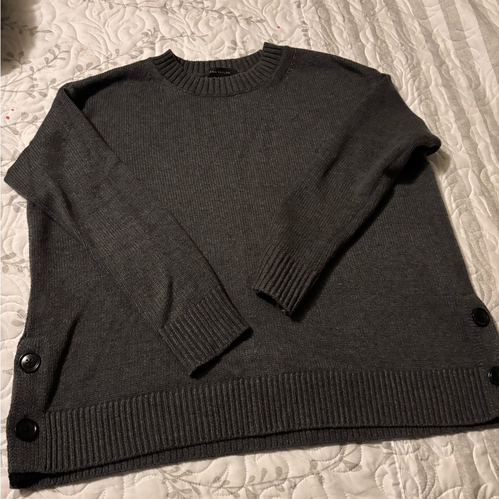 Ann Taylor Gray Crew Neck Sweater